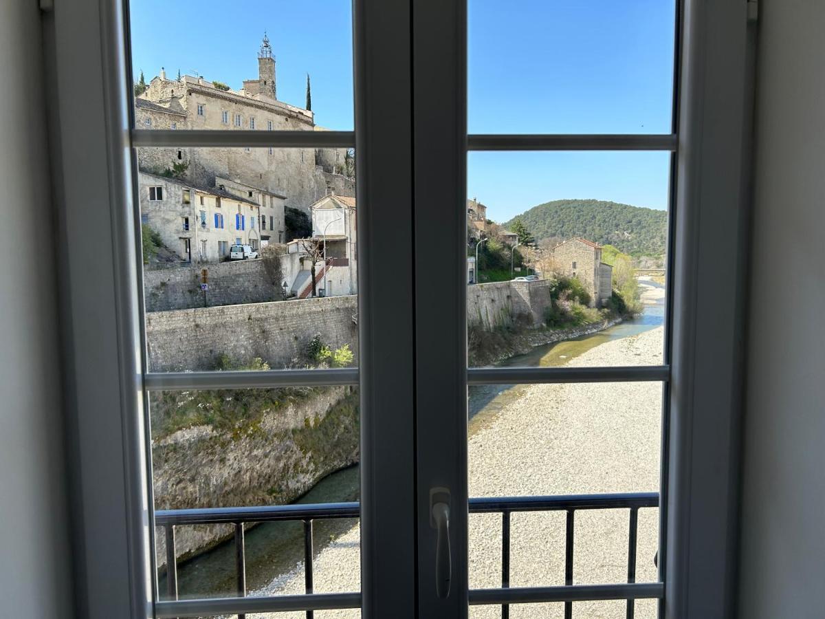 Sur Le Pont Apartment
